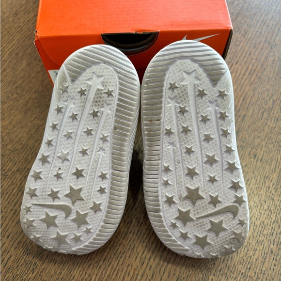 NIKE STAR RUNNER (TDV) SIZE 5c - Picture 2 of 7